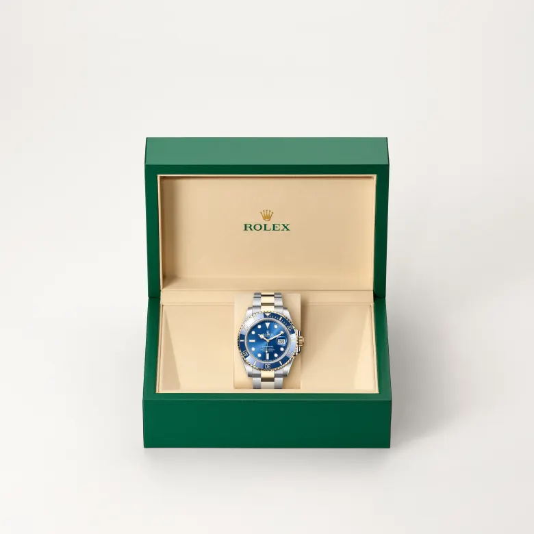 Rolex Submariner en Rolesor amarillo —combinación de acero Oystersteel y oro amarillo, M126613LB-0002 Vendemmia Joyero